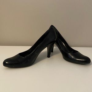 Black leather heel